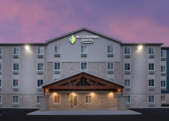 Woodspring - Chicago 4*