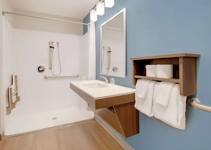 Woodspring - Chicago Hotel Carol Stream