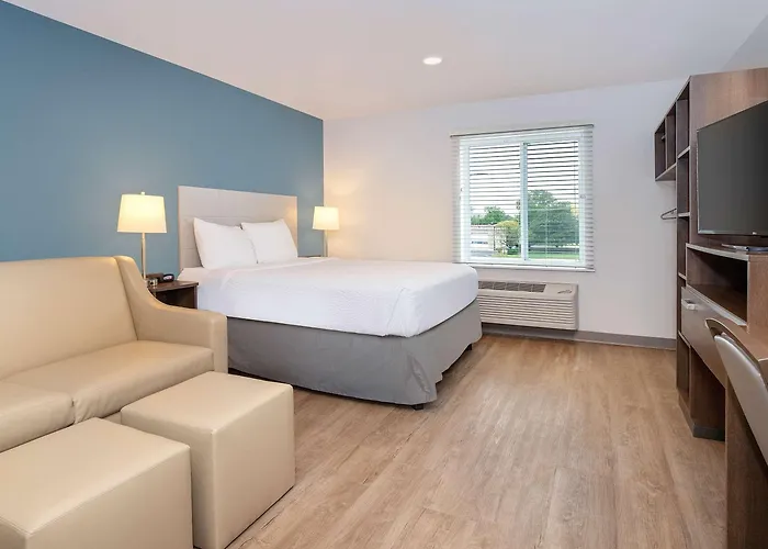 Woodspring - Chicago Hotel Carol Stream