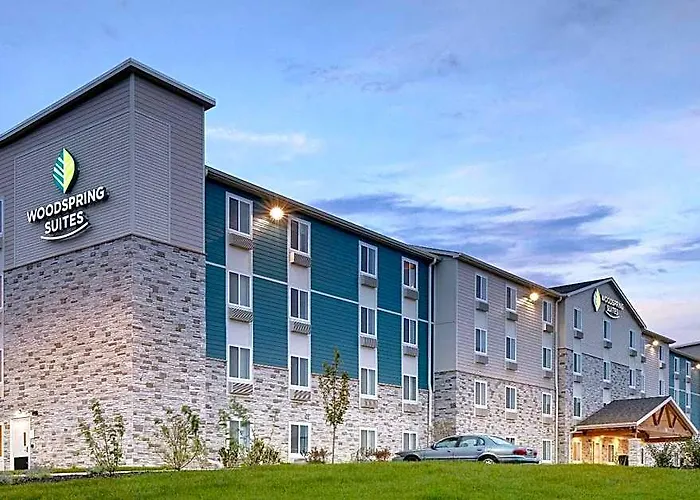 Woodspring - Chicago 4*